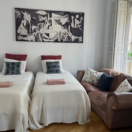 -malagasunapts- Luxury Historicalcentre Apartment *